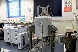 NMR-Spektrometer DD2 400 MHz
